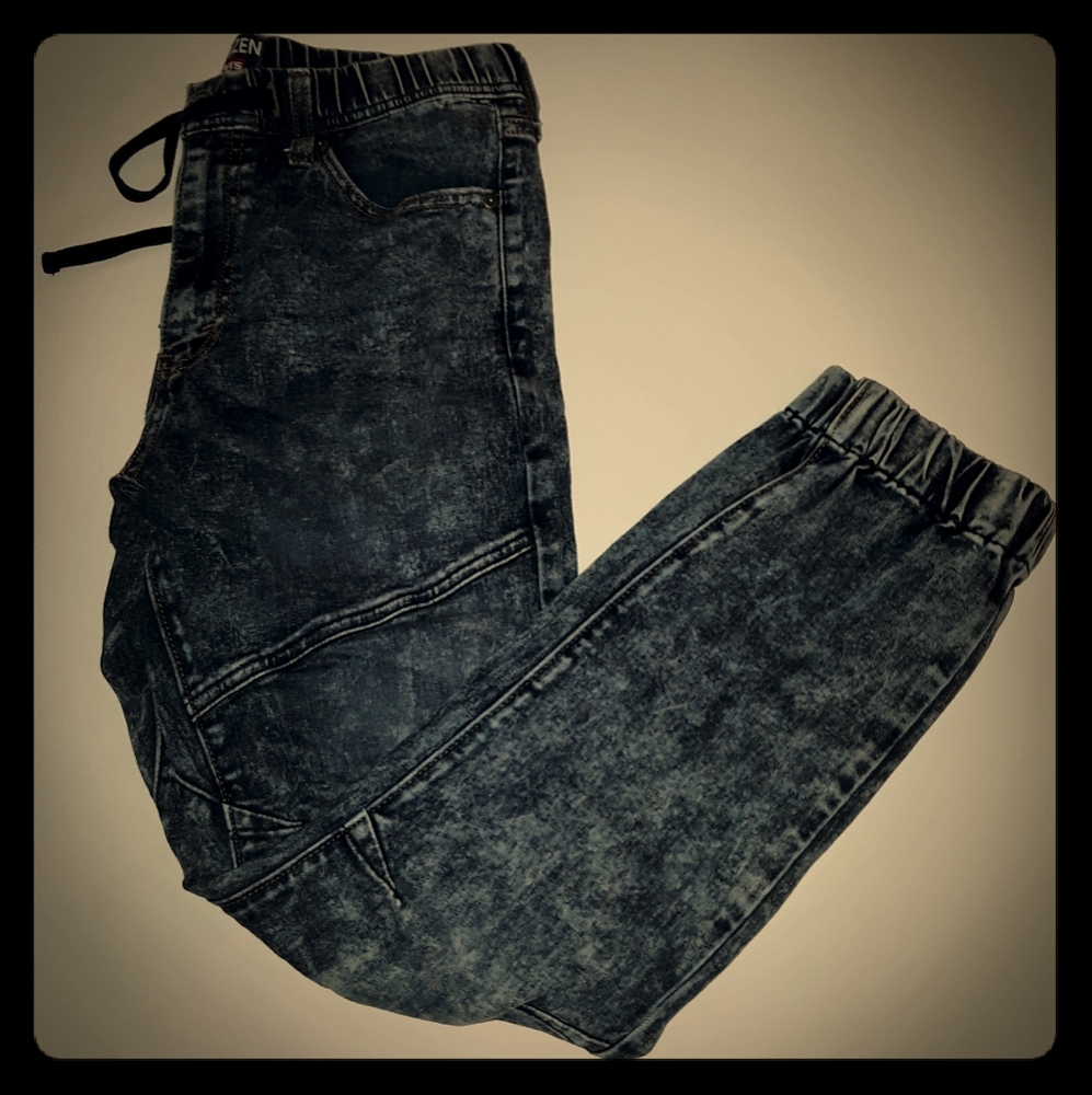 Levi jogger jeans